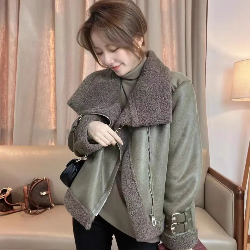 [季颖]绿色羊羔毛外套女高级感加绒加厚皮毛一体短款机车服