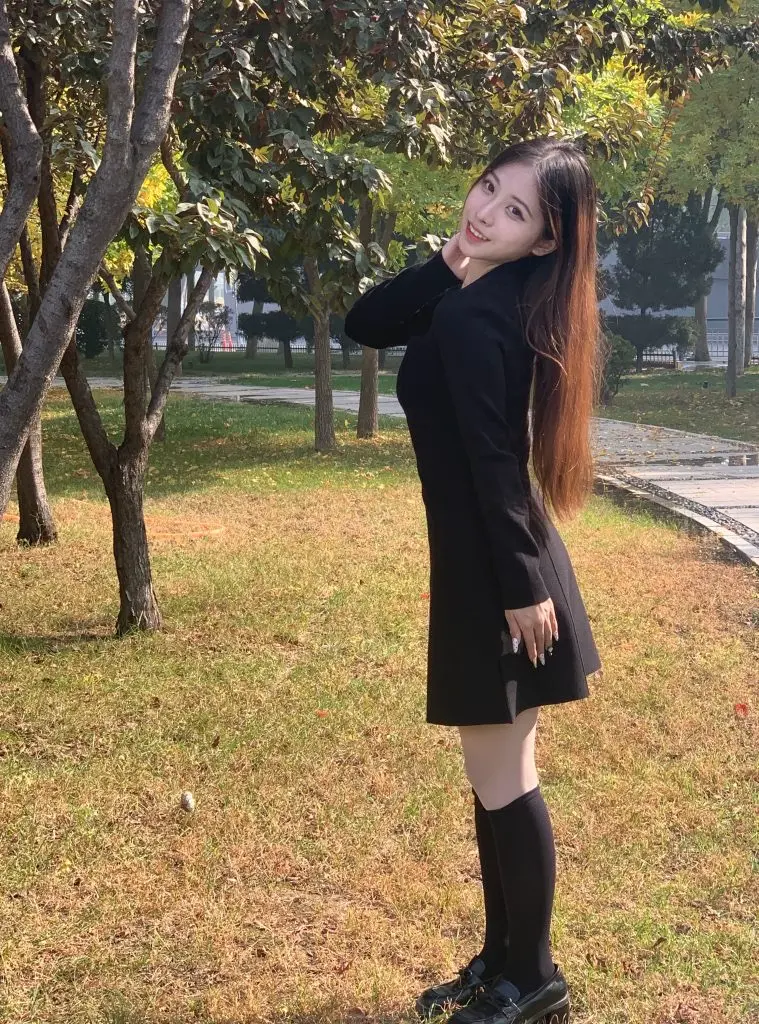 BANANA CICI冬季法式复古A摆高腰假两件坎肩针织连衣裙