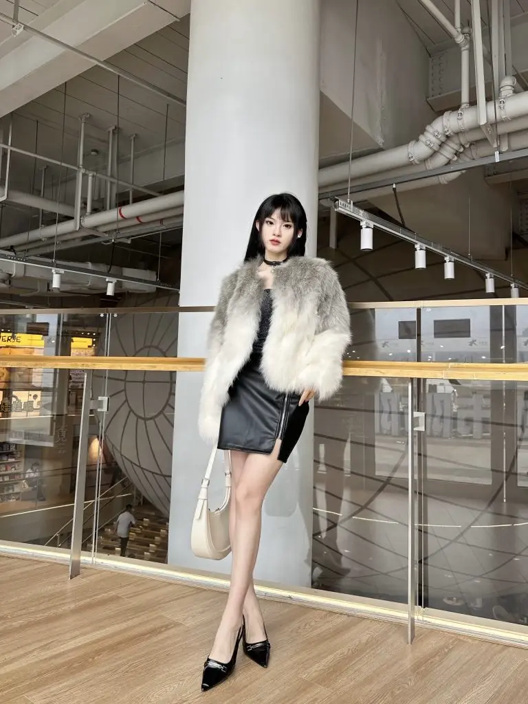 CHOVAL大邱"千金狐"冬季小个子狐狸毛皮草外套女短款渐变毛毛外套