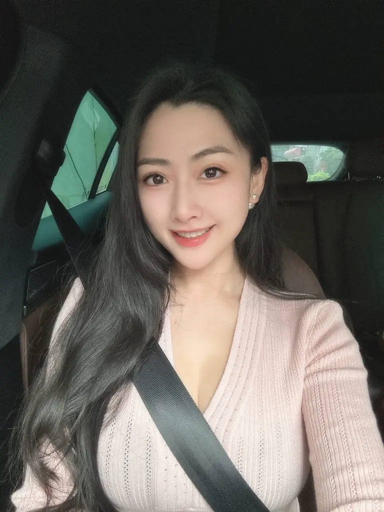 [盘盘sicily]【无中掐腰】V领羊毛针织衫女秋冬设计感打底衫毛衣内搭上衣