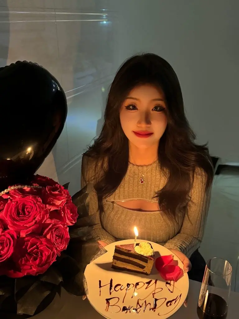 [Supermodel]韩系姐姐*奶FuFu燕麦灰*少女性感柔软可拉拉链圆领针织长袖打底衫