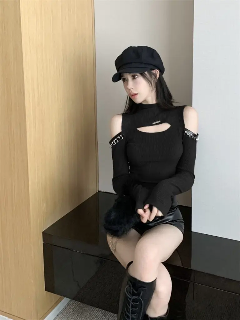 [可爱红颜]秋冬独特别致美式辣妹短款镂空露肩小上衣半高领打底衫女长袖t恤