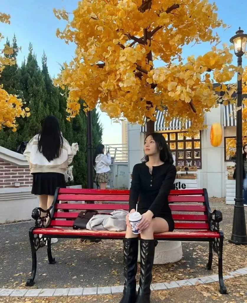 [霍丽丝]秋冬针织连衣裙子女紧身包臀裙配大衣内搭加绒加厚毛衣裙