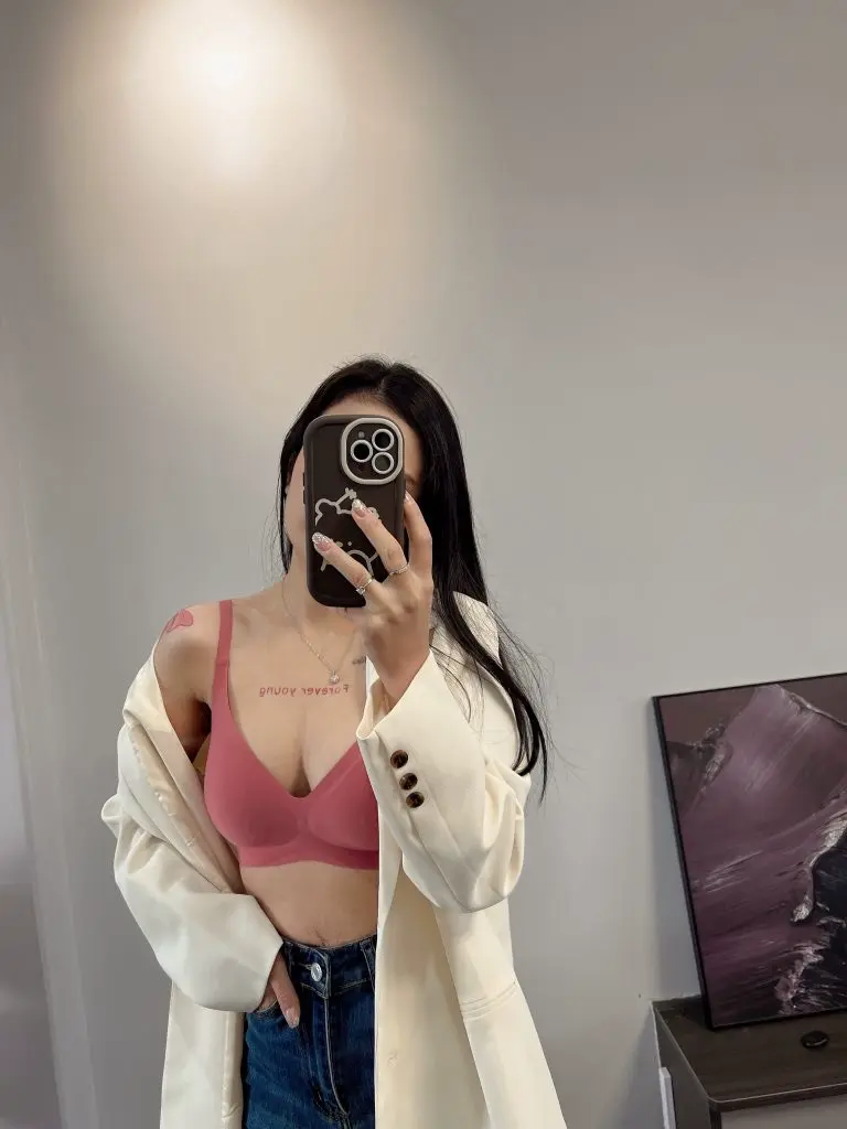 有棵树内衣女小胸聚拢收副乳防下垂大胸显小秋冬薄款无痕文胸胸罩