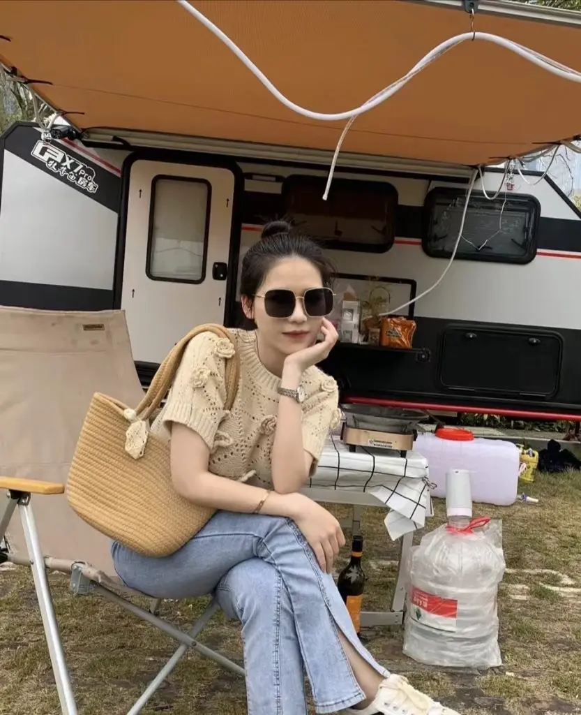 [Teilwenl/缇吻]蓝色开叉牛仔裤女春季弹力修身显瘦拖地长裤高腰微喇叭裤