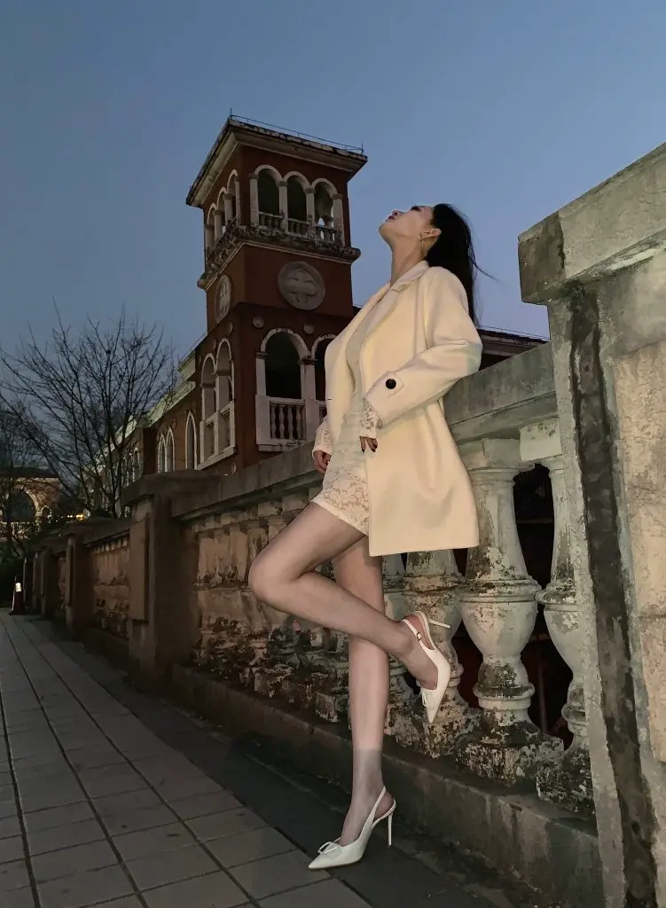 [陆小姐定制]春夏V家尖头法式高跟鞋女细跟后空V扣包头凉鞋细带单鞋