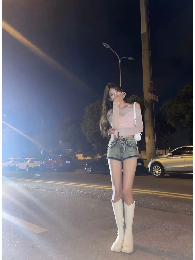 [爱尚恋]白色长筒靴骑士靴粗跟高筒靴V口真皮瘦瘦靴秋冬小个子加绒长靴女