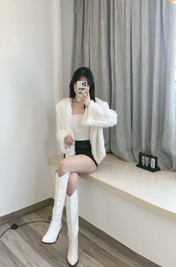 缇塔TITA白色西部牛仔靴女粗高跟宽筒长靴尖头V口真皮长筒靴