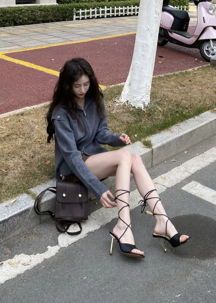 [千美时尚生活馆]夏季时尚细跟高跟鱼嘴女拖鞋欧美性感脚环绑带黑色凉鞋