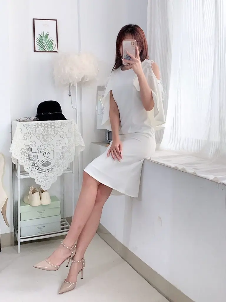 [DfrAO]铆钉高跟鞋女细跟斩男配裙子柳丁尖头一字带扣包头凉鞋