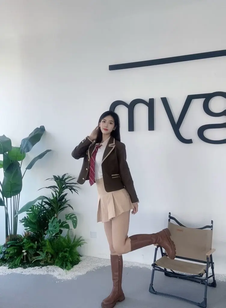 非侈原创 炸街款~真皮小个子厚底侧拉链骑士靴女长筒靴