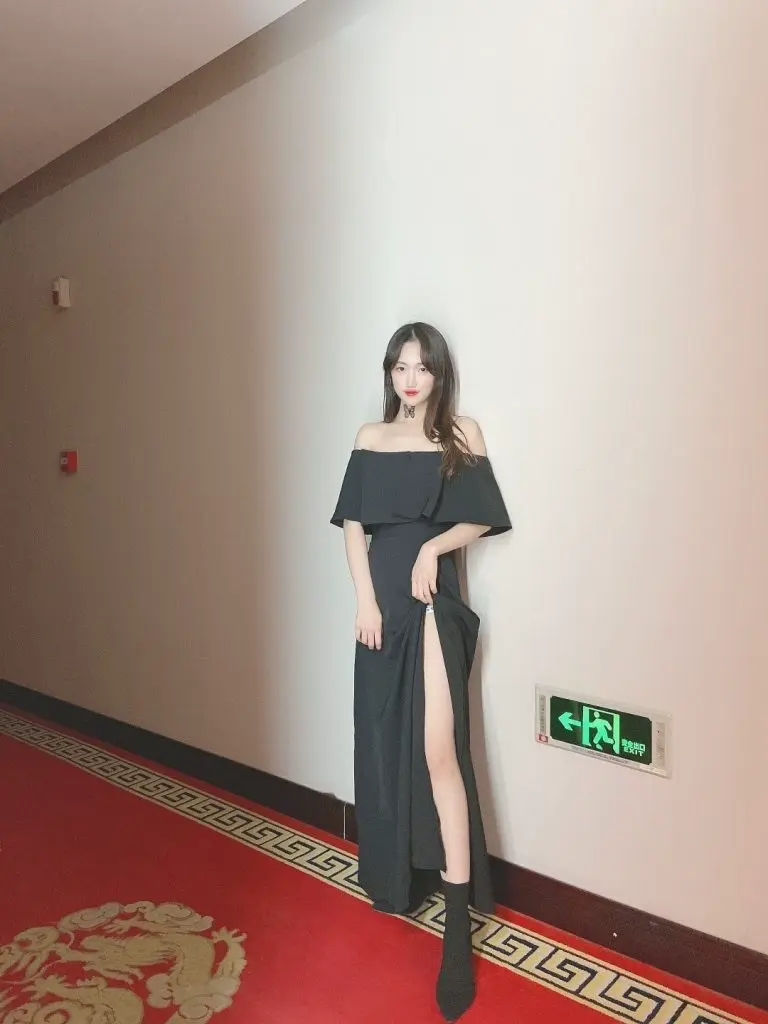 [徐可可]KERKEDIZI 袜子靴尖头短靴女显瘦细高跟鞋秋冬款瘦瘦靴袜靴弹力靴子