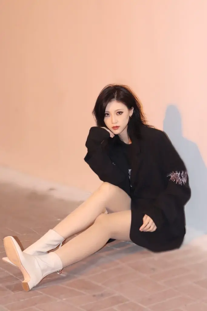 DFuse迪芙斯秋冬方头粗跟网红瘦瘦靴短靴女踝靴米白DF24116704