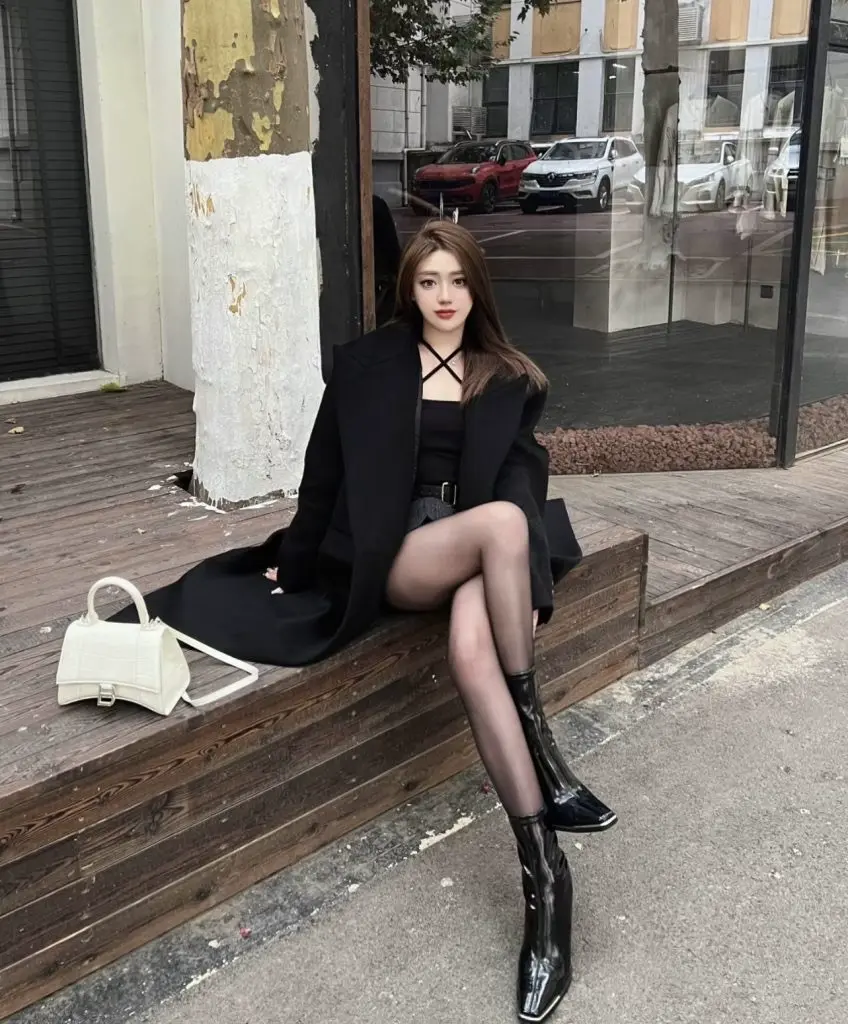 [珊妮家]肯豆同款高跟短靴女秋冬漆皮方头粗跟马丁靴黑色瘦瘦靴子