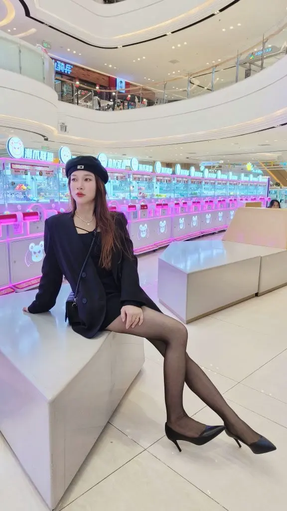 [亲淘儿]裸色高跟鞋女细跟秋黑色设计感小众法式气质尖头网红单鞋