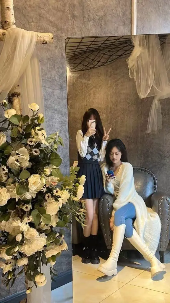 [维迪美]高腰牛仔裤女九分紧身小脚浅蓝色春秋显瘦弹力修身裤子