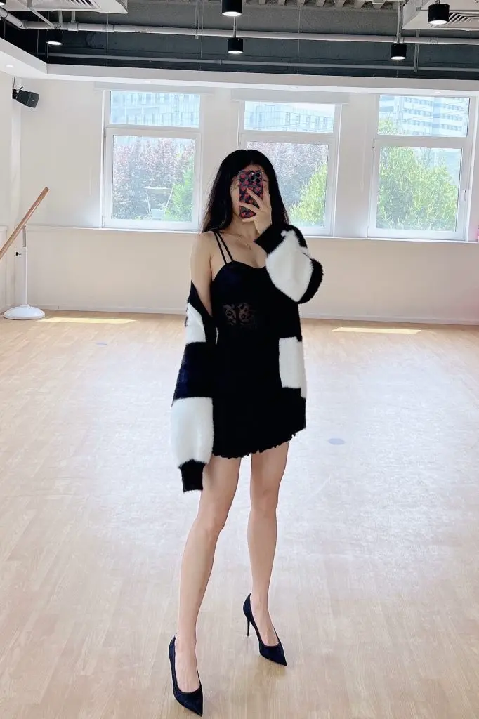 [烫]社交女鞋黑色布面尖头细高跟单鞋子休闲百搭气质通勤春夏季