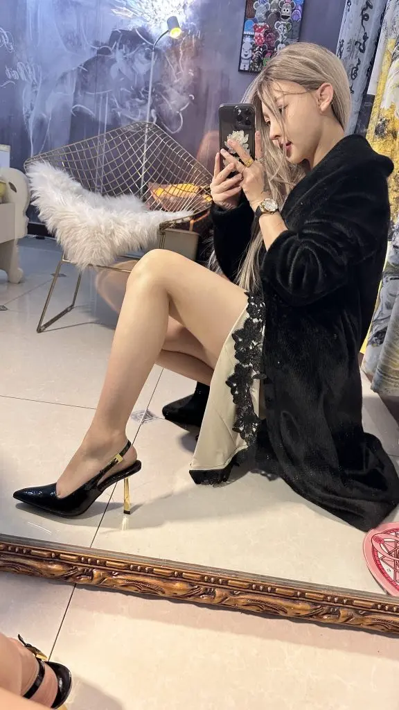 [了烦]黑色尖头高跟鞋细跟秋气质高级感漆皮性感包头单鞋女鞋子