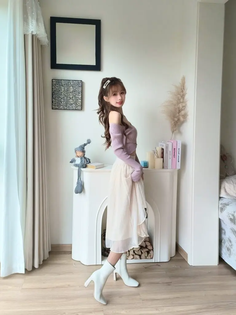 [迪丽米迪Dilimi di]白色靴子女冬加绒法式高跟短靴小方头侧拉链米色瘦瘦靴