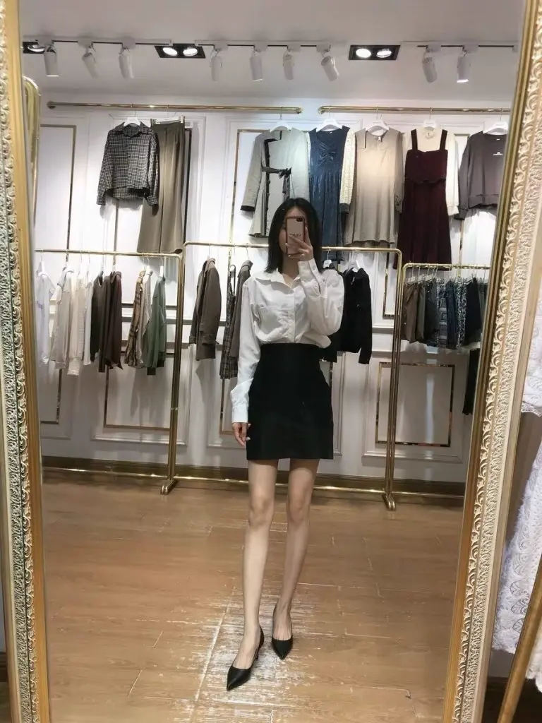 [LUKECSION]高跟鞋秋季真皮舒适尖头黑色百搭细跟职业工作鞋41一43