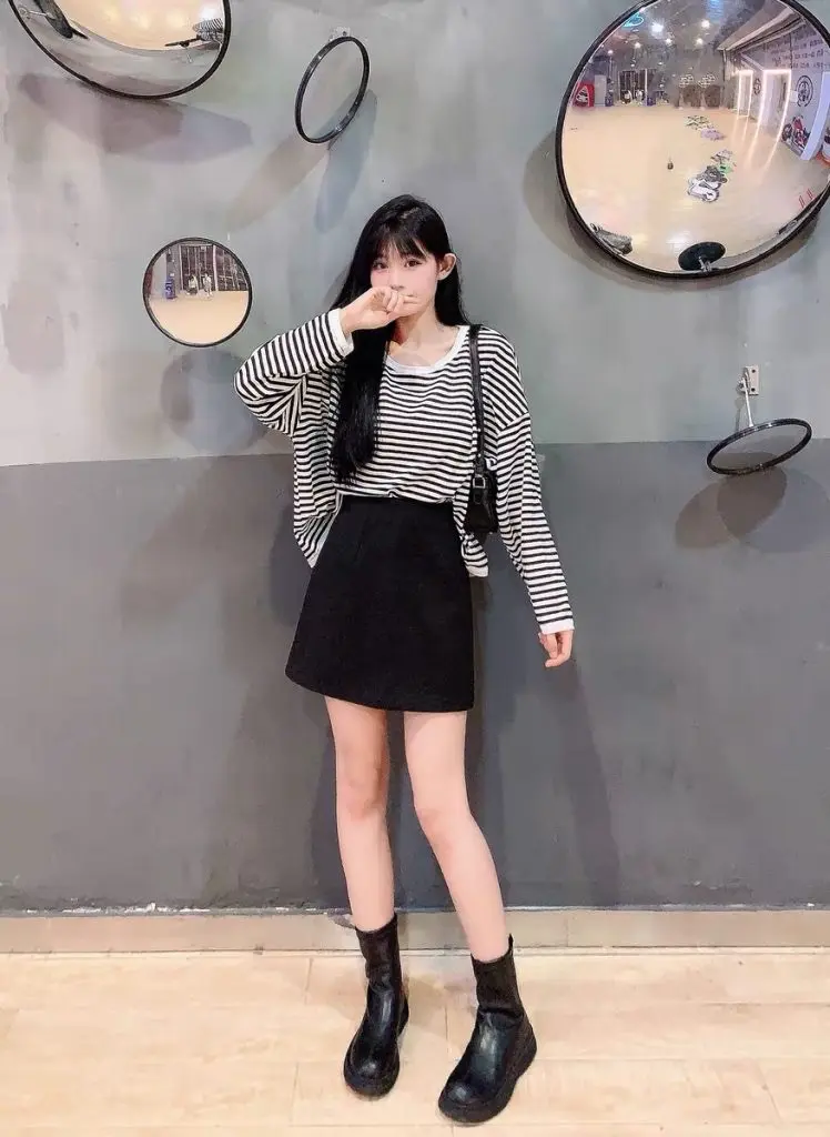 [伊希尔]黑色短裙女春秋季高腰显瘦包臀裙小个子西装a字裙半身裙