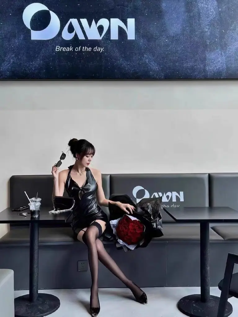 [LUKECSION]朴彩英rose同款性感黑色高跟鞋秋冬方头漆皮气质通勤单鞋