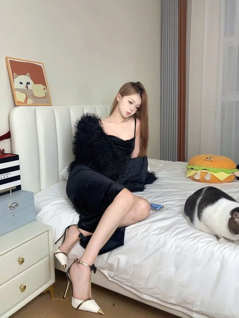 [糯江江]罗马金属包头凉鞋女配裙子时尚拼色一字带蝴蝶结细跟高跟鞋