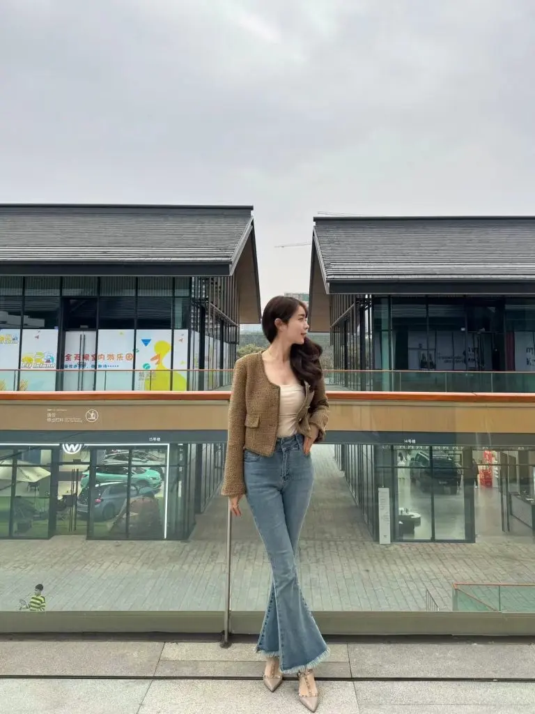 [ACHI大也池]蓝色高腰提臀牛仔裤女紧身微喇拖地长裤ins设计感裤子