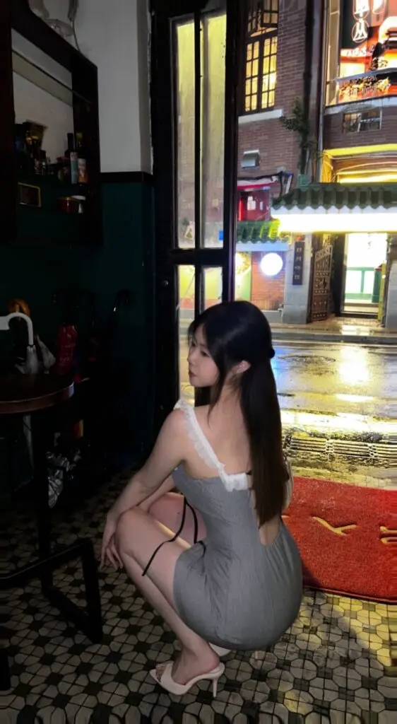 [明哥哥潮流女鞋]高跟一字凉拖外穿韩国夏季细跟尖头裸色露趾东大门少女鞋