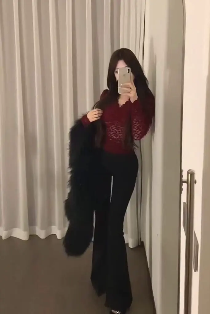 [赫拉小姐HELA]胖mm性感御姐风V领蕾丝上衣女秋冬大码纯欲包臀半裙套装