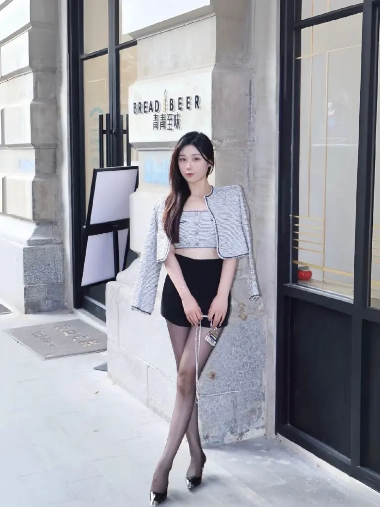 [TIPHNE/欧意韩]黑色高腰超短裤女团春秋季外穿遮肉a字辣妹打底包臀热裤