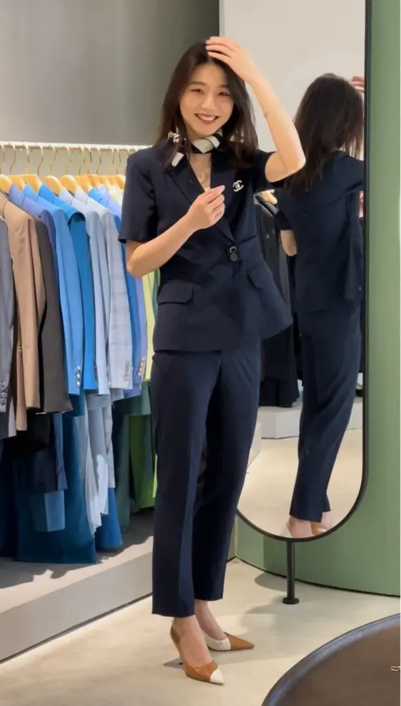 [艾尚臣]藏青色西装套装女高级感职业ol主持人正装工作服夏季