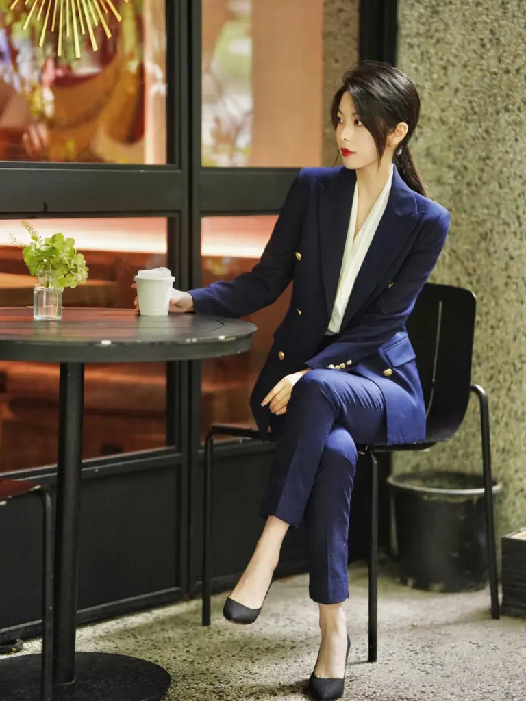 [LUKECSION]黑色细跟大码高跟鞋真皮舒适百搭磨砂尖头职业羊皮单鞋