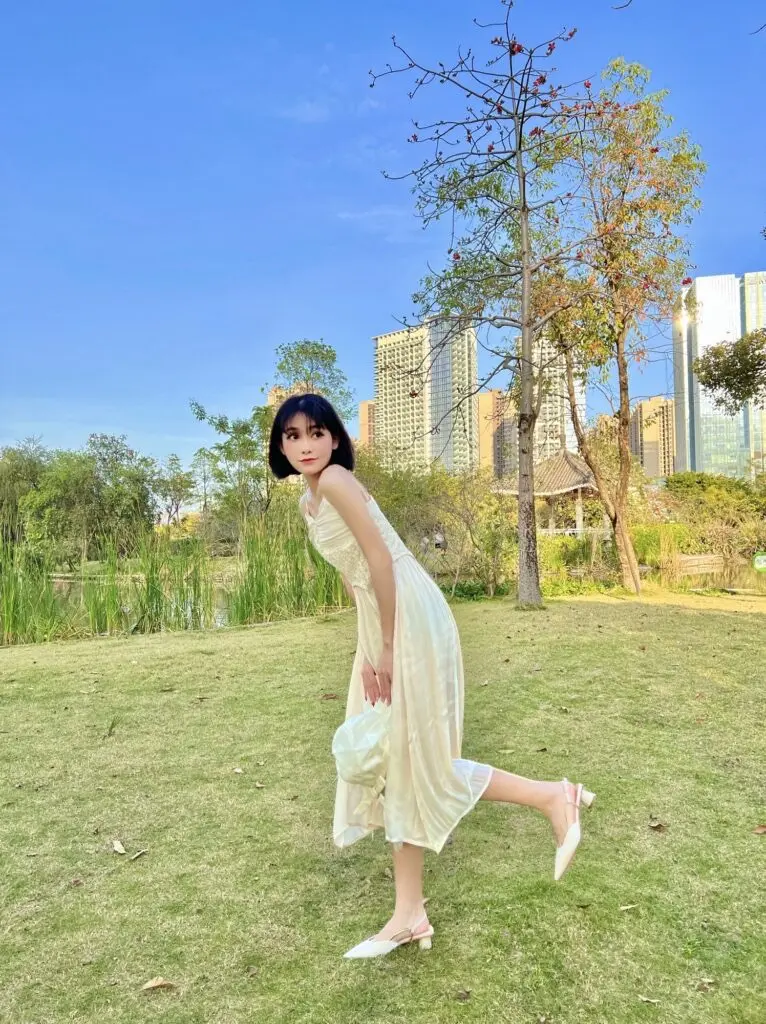 [DUWEE女鞋]法式绸缎气质包头凉鞋女鞋夏季配裙子中高跟鞋尖头单鞋