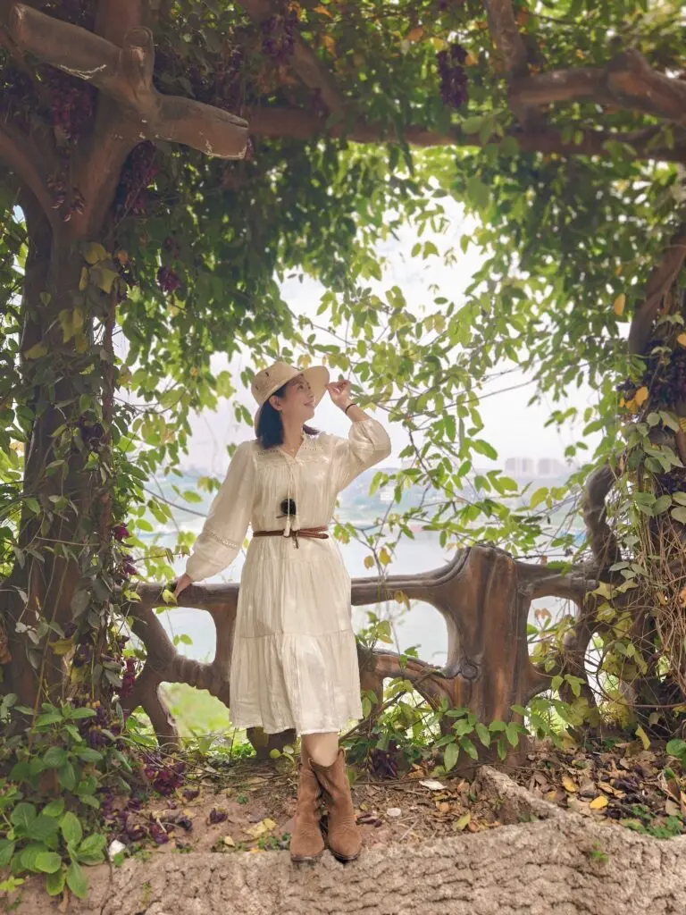 [linjou玲玖]民族风好看白色裙子收腰波西米亚超长袖连衣裙女春秋