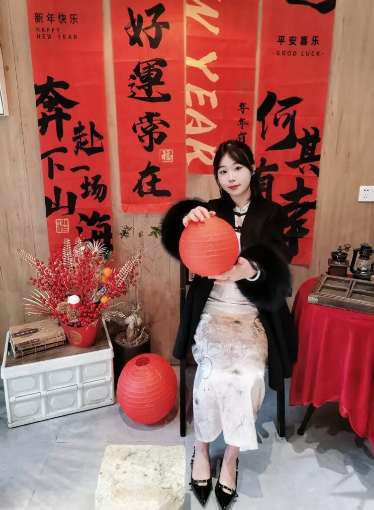 [林向晚 77Number]黑色高跟鞋设计感小众气质名媛风铆钉漆皮小猫跟一字扣带包头凉鞋