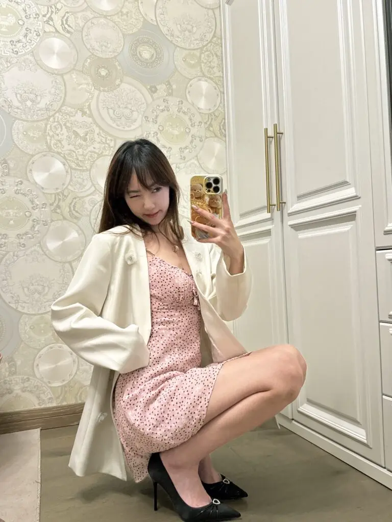 yoyiyico杨亿亿 黑色高跟鞋女春秋细跟尖头爱心水钻气质法式配裙子单鞋