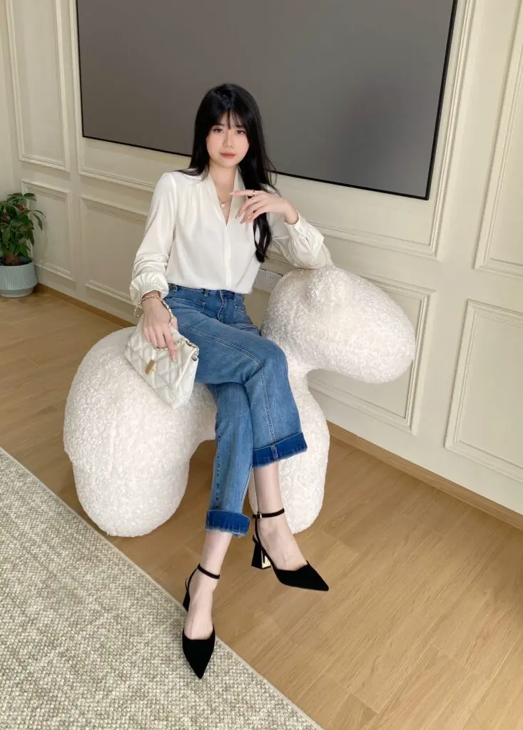 LOSTWILD 敲透气~黑色高级感绒面凉鞋女尖头包头高跟鞋