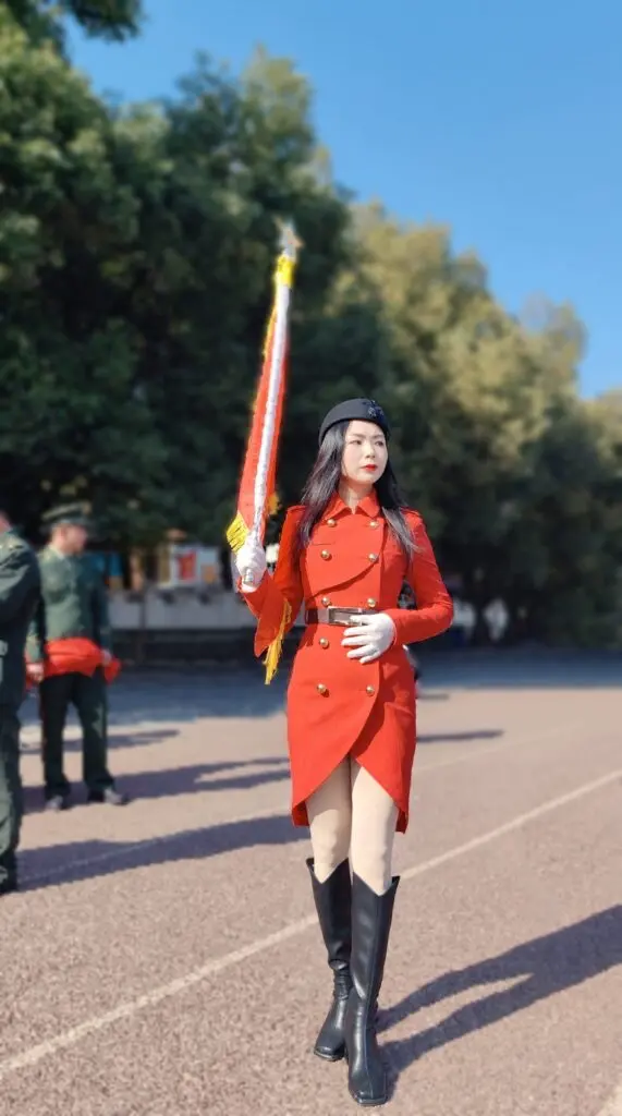 Daphne/达芙妮长筒靴女靴秋冬加绒骑士靴高跟小个子长靴