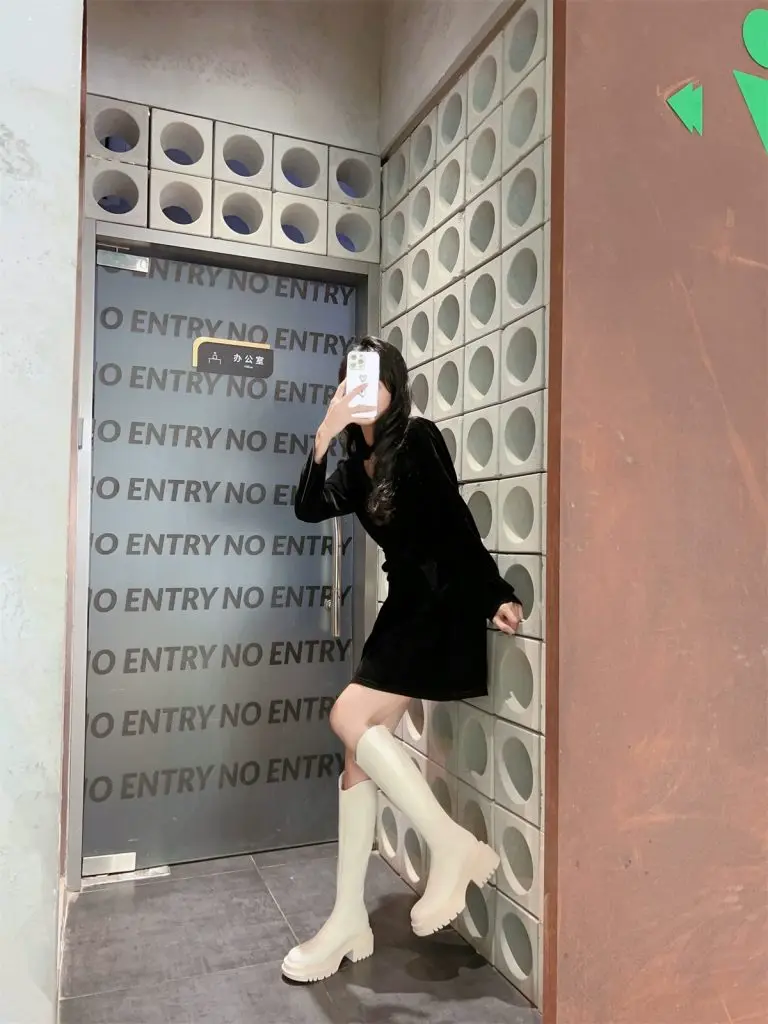 骄屿白色长靴女V口秋冬小个子厚底显瘦不过膝瘦瘦骑士长筒靴