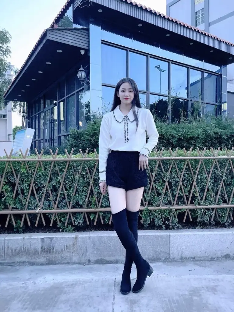 过膝靴长靴女长筒靴骑士女鞋马丁鞋子弹力高筒靴子