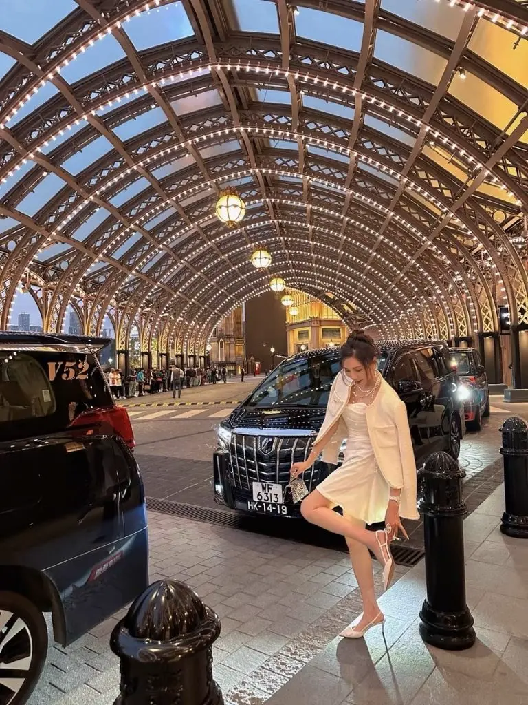 emuy尖头高跟鞋女细跟单鞋夏季款性感法式V扣一字带包头后空凉鞋