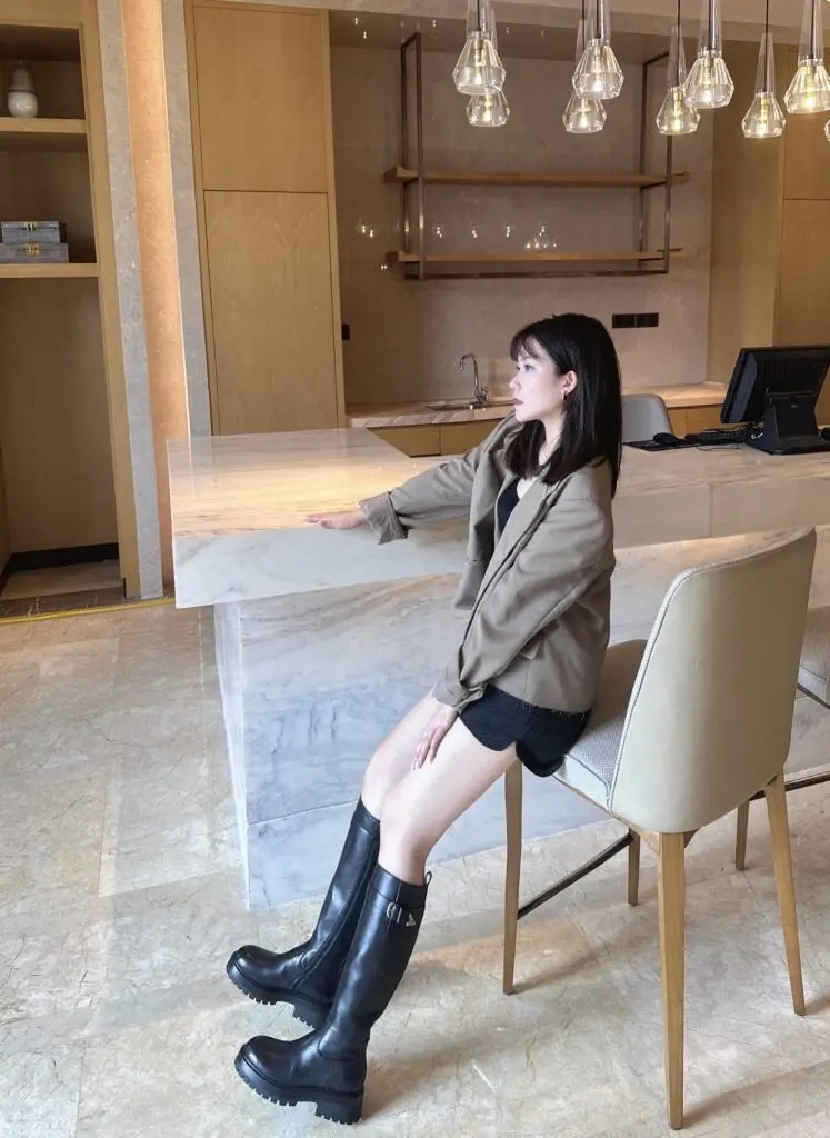 思加图冬季英伦风骑士靴长靴高筒靴加绒时装靴女S0210DG3