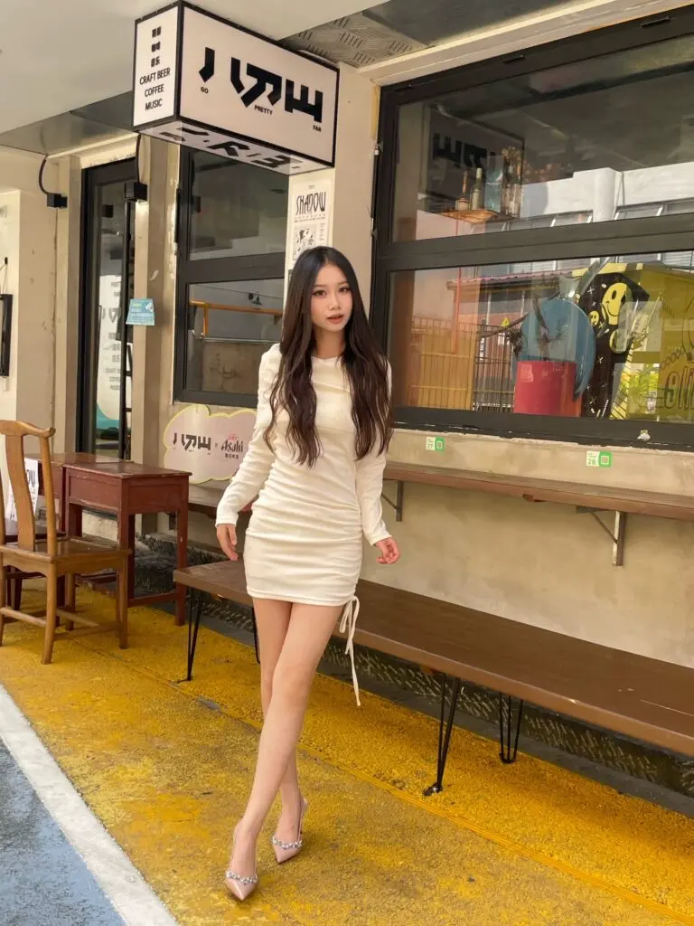 一字带裸色高跟鞋尖头性感水钻绝美气质百搭凉鞋女