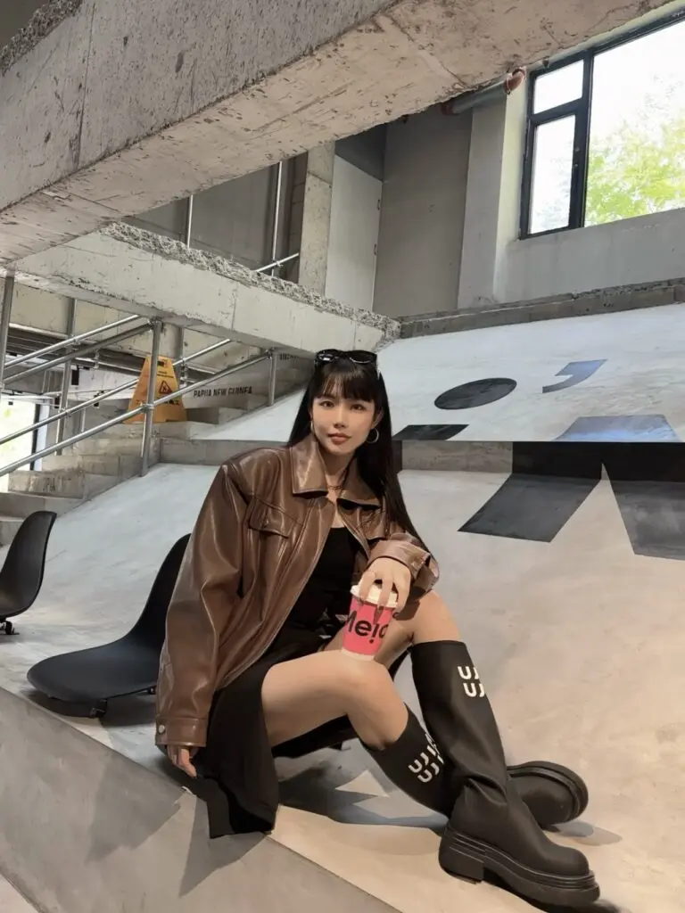 香港粗高跟长靴女内增高11CM长筒靴厚底时尚骑士靴女