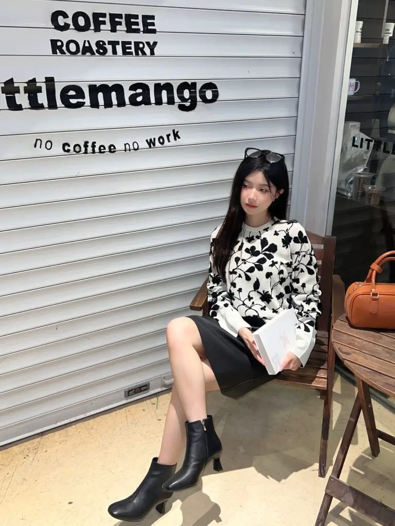 【静音系列】千百度粗高跟羊皮时装靴女方头通勤短靴