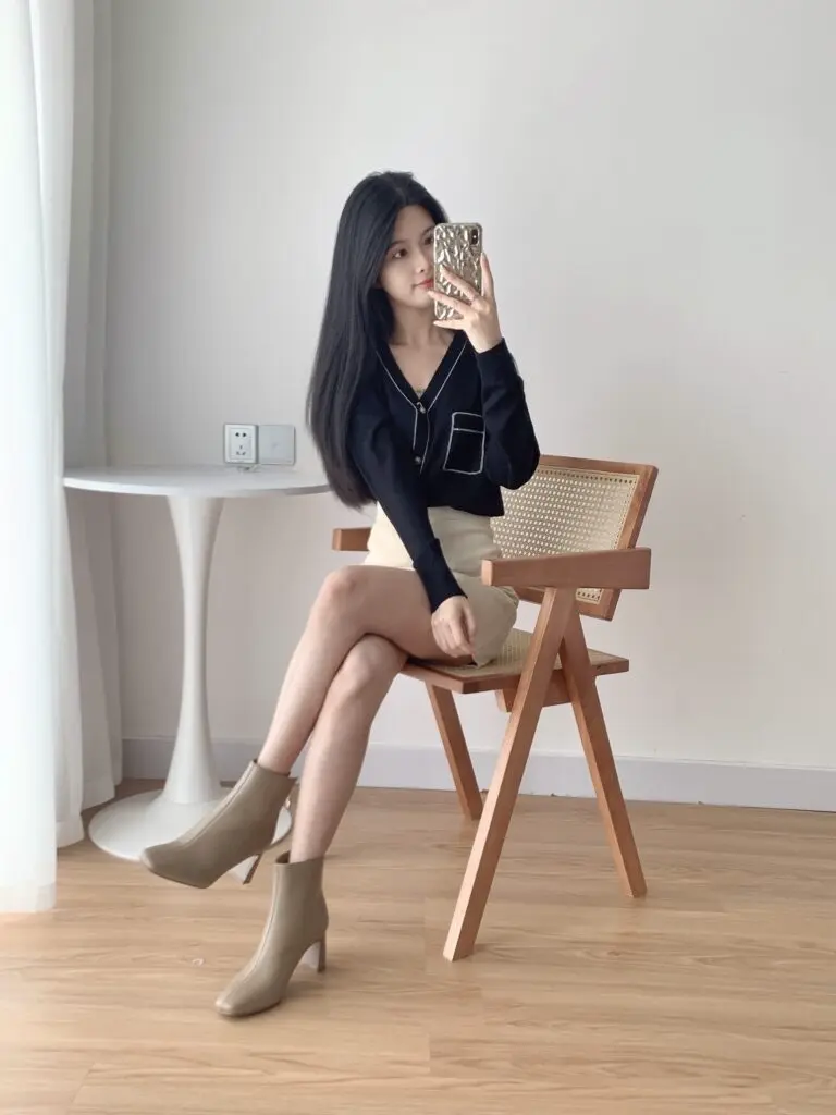 康莉瘦瘦靴短靴女冬季真皮粗跟法式方头高跟简约优雅时装靴子