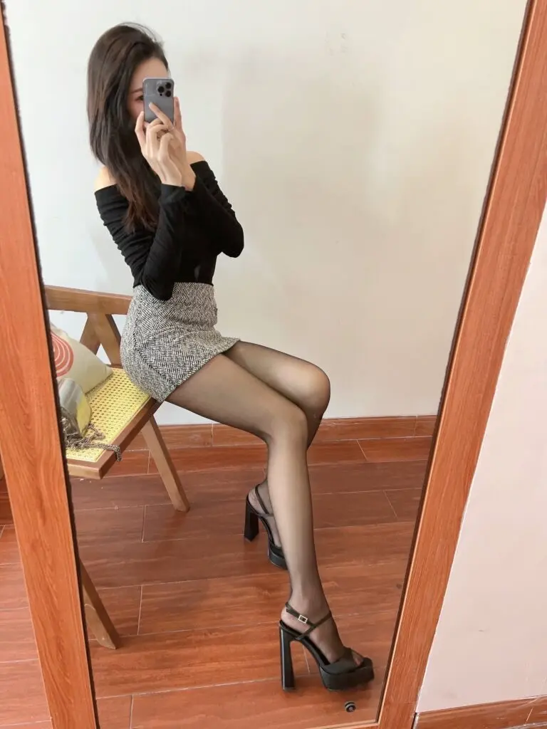 赵露思同款~性感厚底防水台凉鞋女夏超高跟缎面粗跟黑色高跟鞋女