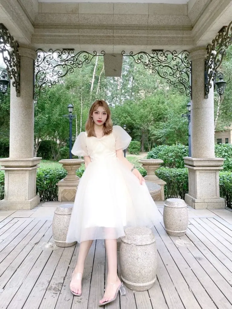 [薇品女鞋]高跟鞋凉鞋女时尚透明中跟水晶鞋时装粗跟外穿拖鞋