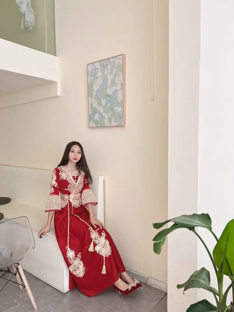 [达芙妮]红色高跟鞋女细跟女鞋秀禾单鞋女敬酒服新娘鞋婚鞋